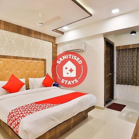 Oyo 24950 Hotel Shree Balaji Residency Ахмедабад Экстерьер фото