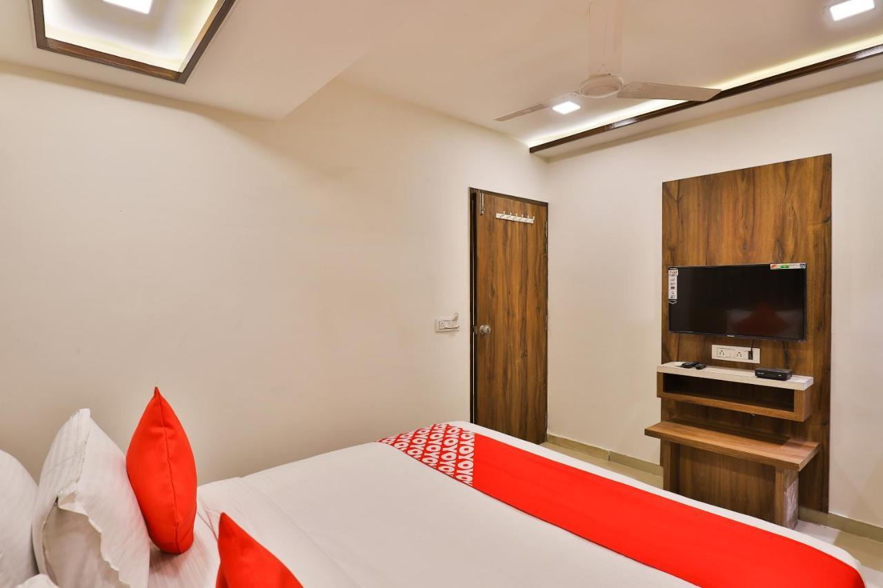 Oyo 24950 Hotel Shree Balaji Residency Ахмедабад Экстерьер фото